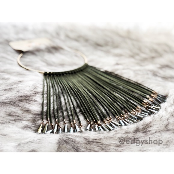 Sophia & Kate | Suede Fringe Choker Necklace Set - Picture 4 of 6